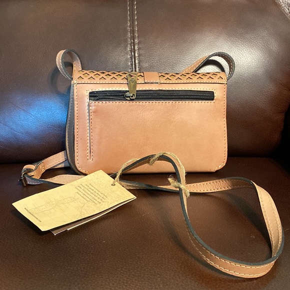 Patricia Nash Oil Rub Collection - Picture 2 of 4